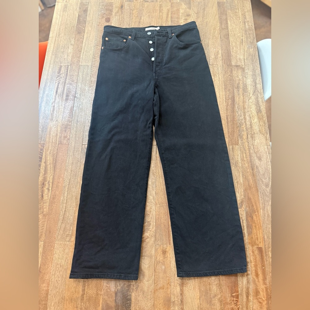 Black Levi’s Ribcage Straight 30/27 Jeans